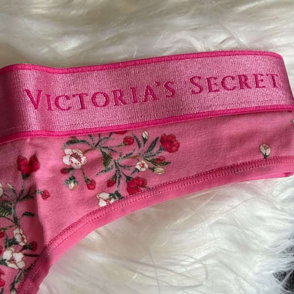 Victoria's Secret Pink Floral Briefs - Picture 4 of 15